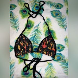 Rave wear‎